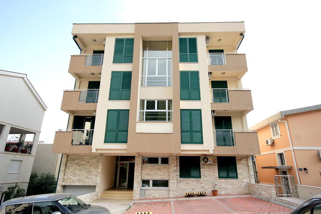 Apartments Draskovic Mirista Petrovac Екстер'єр фото