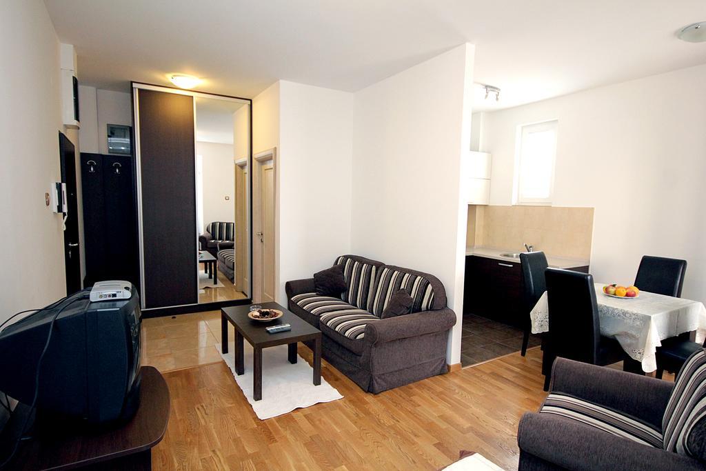 Apartments Draskovic Mirista Petrovac Екстер'єр фото