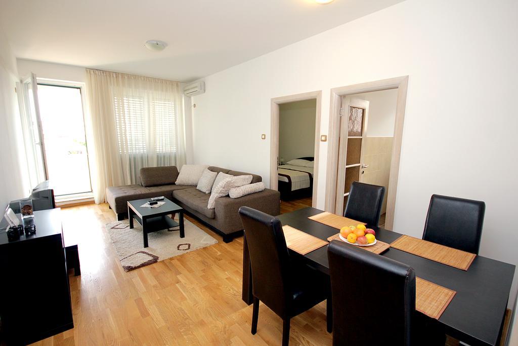 Apartments Draskovic Mirista Petrovac Екстер'єр фото